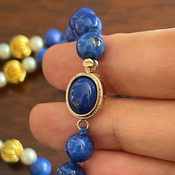 Natural lapis lazuli freshwater pearl necklace with rose gold clasp - Picture 5 of 10